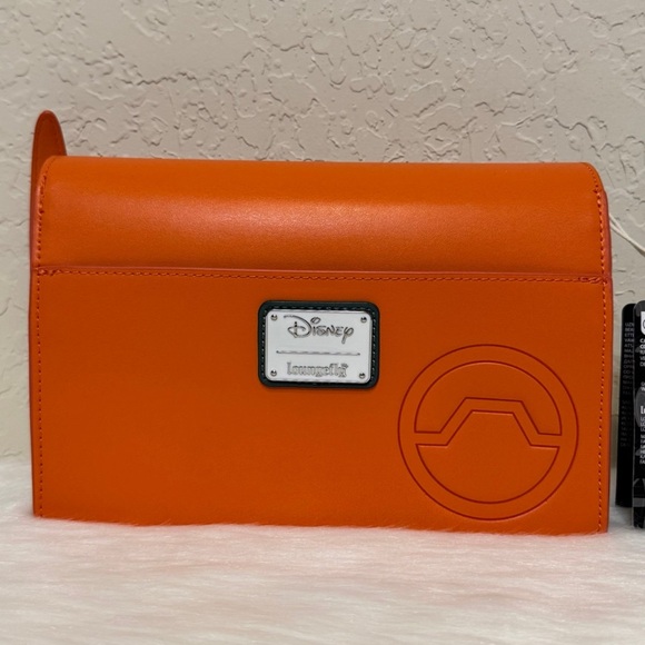 Loungefly Disney Big Hero 6 Baymax Suit Split Crossbody Bag - Picture 4 of 10